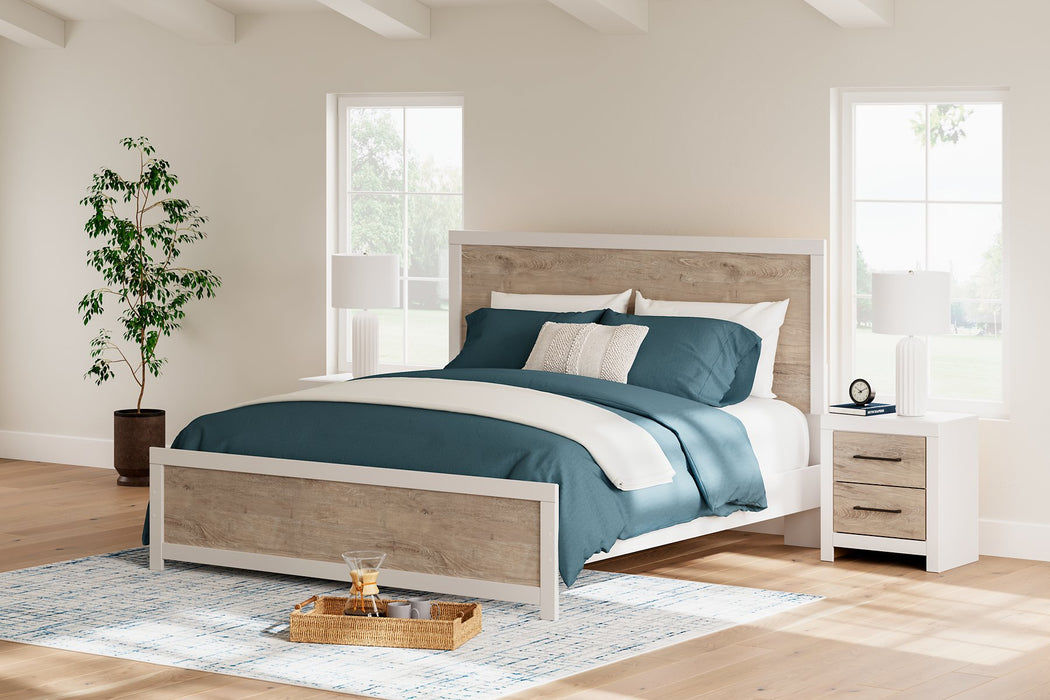 Charbitt Bedroom Set