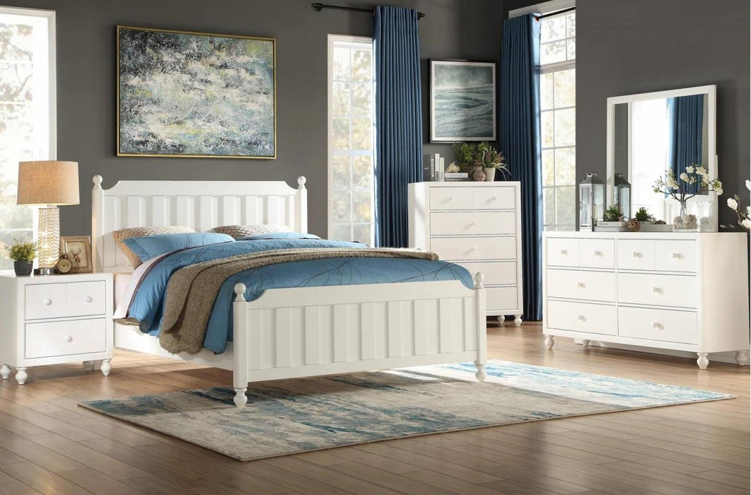 Homelegance Wellsummer Queen Panel Bed in White 1803W-1*